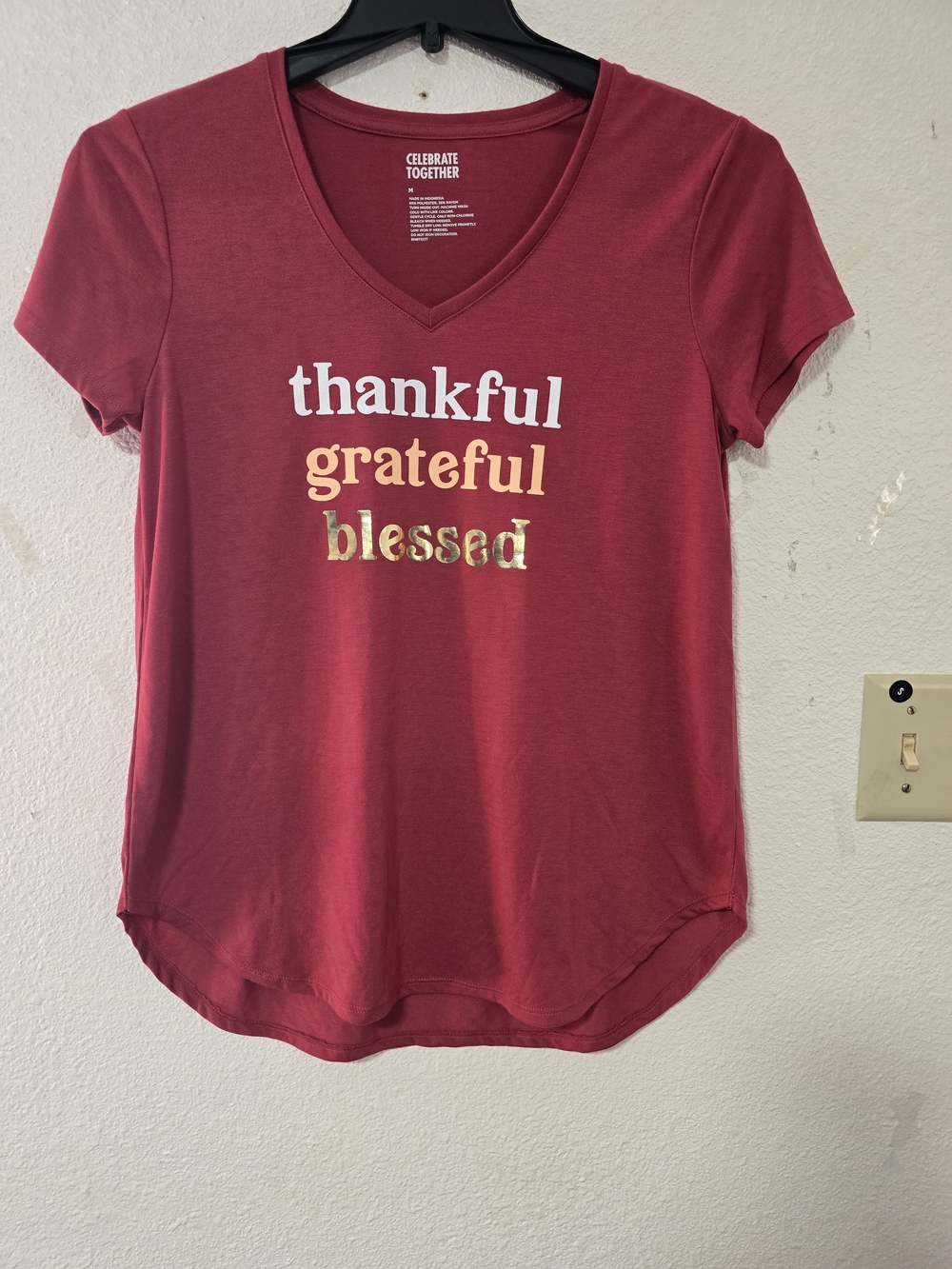 Celebrate Together 'Thankful Grateful Blessed' V-Neck Tee - Wine